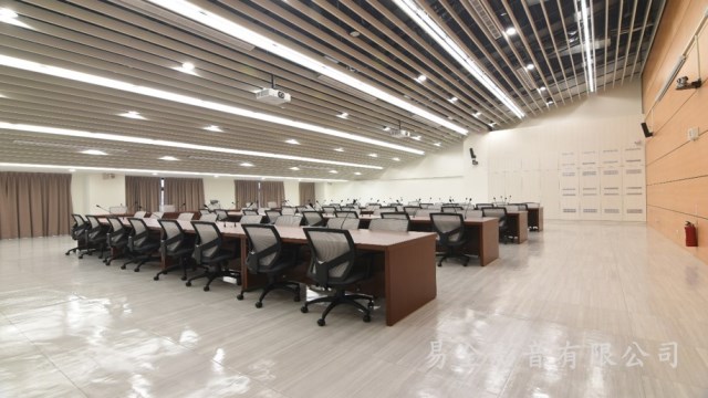 八里區公所-易全